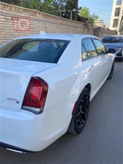 كرايسلر 300